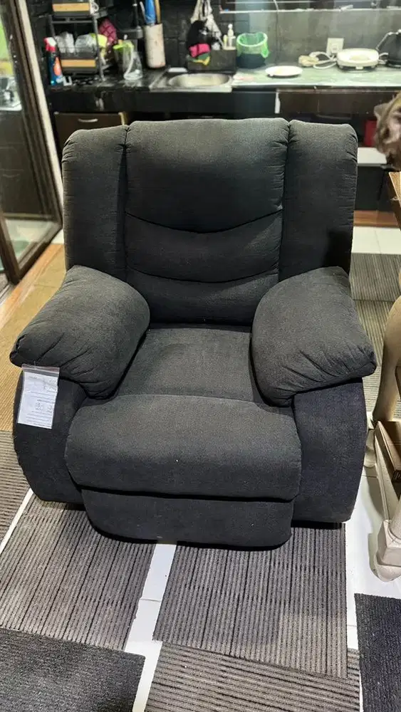 kursi sofa empuk recliner ashley informa