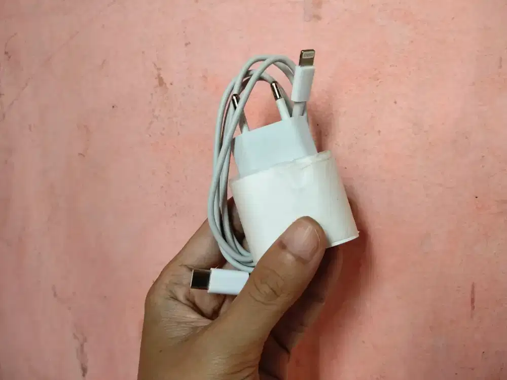 Charger dan Headset ORIGINAL 100% iPhone