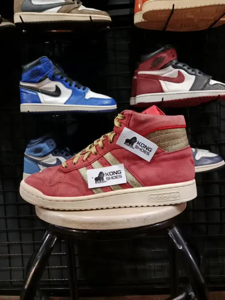 SEPATU ADI CONCUE FRANCE HIGH RED