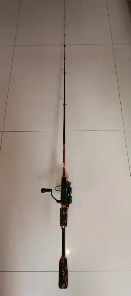 Joran pancing 165 cm solid carbon JS plus reel predator 2500 SW PH