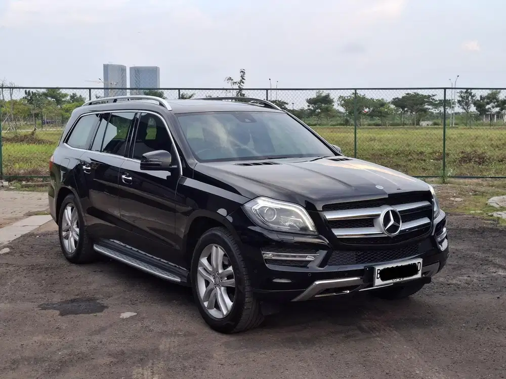 Mercedes Benz Mercy GL400 4Matic 2015 Low KM 52RB Antik