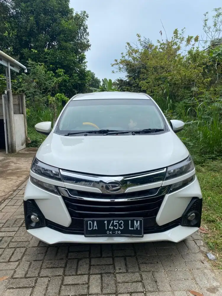 Xenia R MT SUPER ISTIMEWA