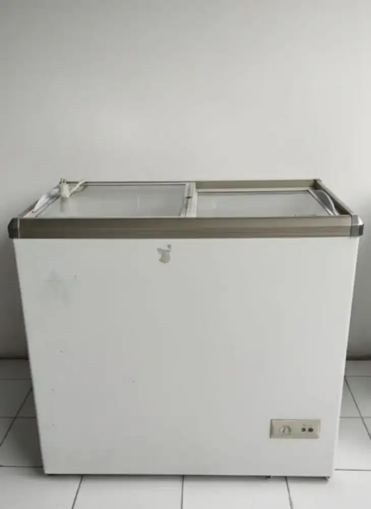 Frezer Es / Frozen 2Pintu