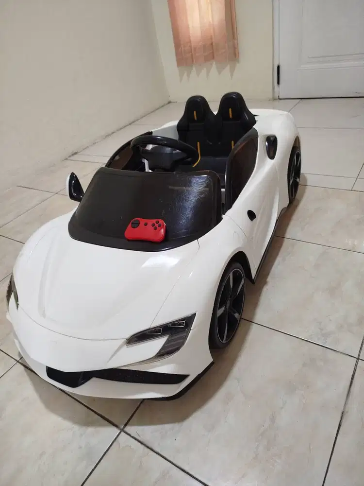 Mobil Mobil Aki PMB Ferari mainan Anak
