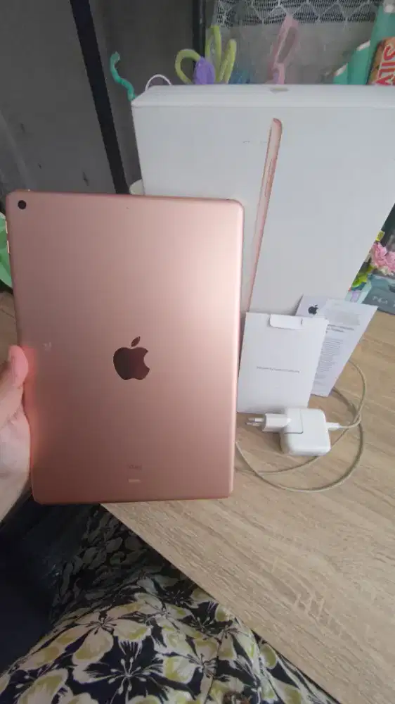 IPAD 7 32GB WIFI ORI IBOX MULUS NO MINUS