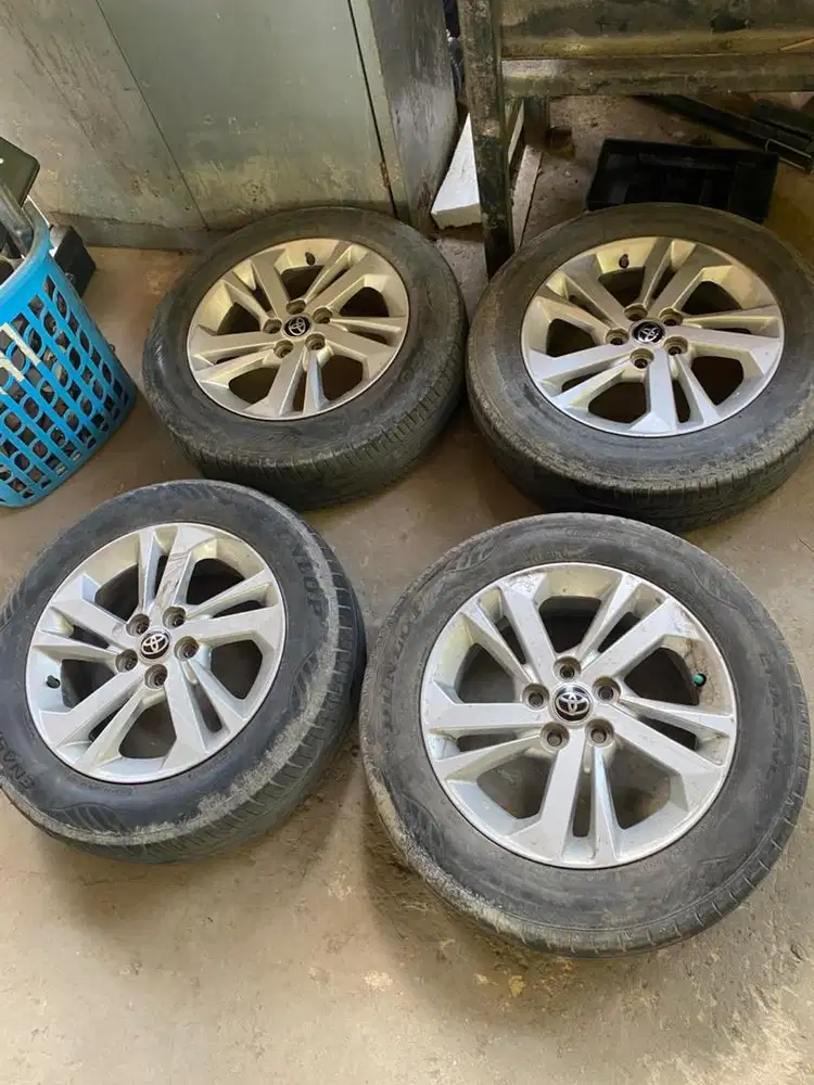 Velg xenia ring 15 lobang 5 pcd 100