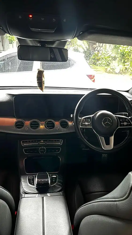 Mercedes-Benz E200 2020 Bensin