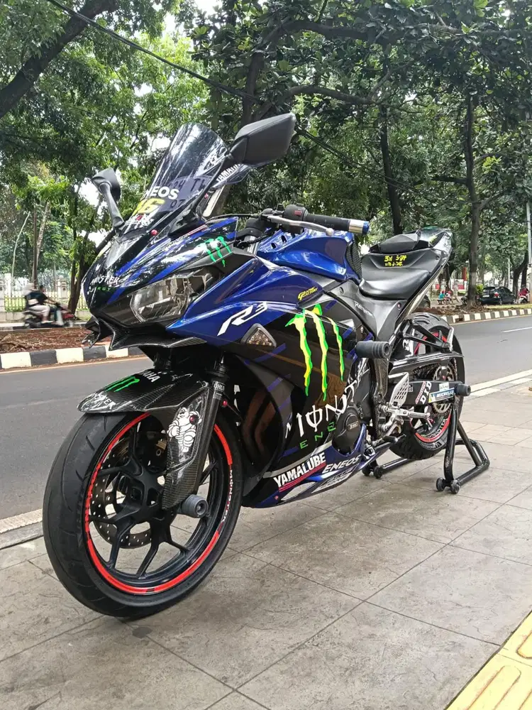 DIJUAL CASH YAMAHA R 25 FI 250CC THN 2018 PAJAK IDUP SIAP PAKAI