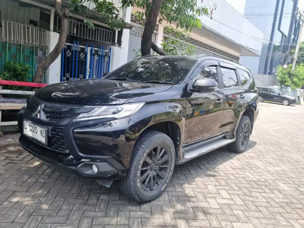 PAJERO 2.4 DAKAR A/T SUNROOF 2017