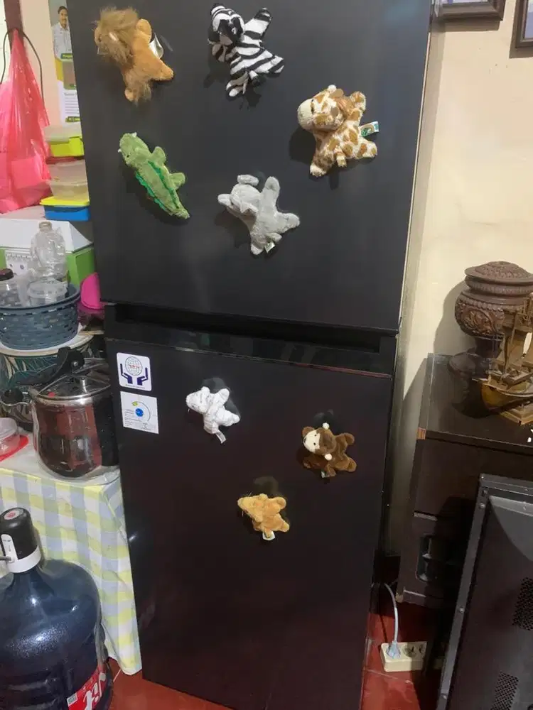 Kulkas baru seminggu pakai