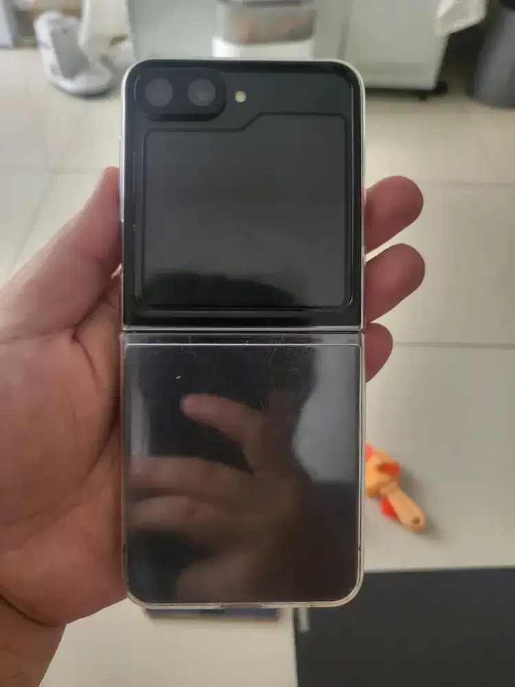 Samsung z flip 5