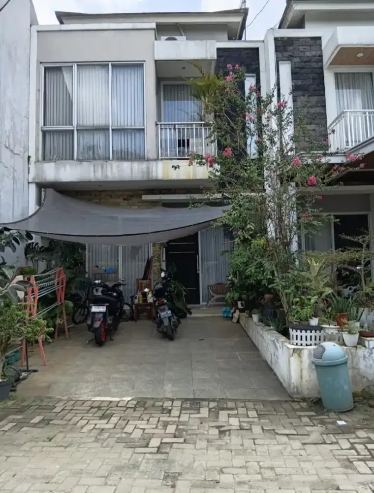 Jual rumah Baranangsiang Indah BSI samping The Mutiara