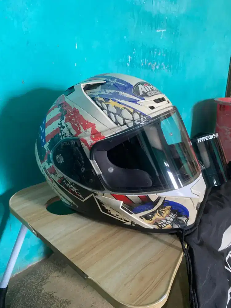 WTS Airoh Valor America size L