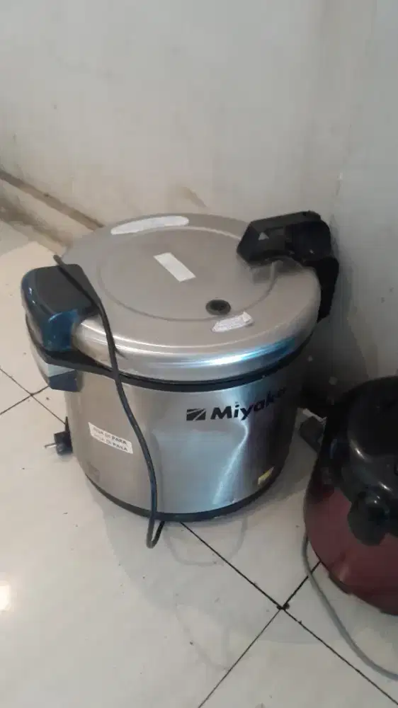Rice cooker miyako kapasitas besar