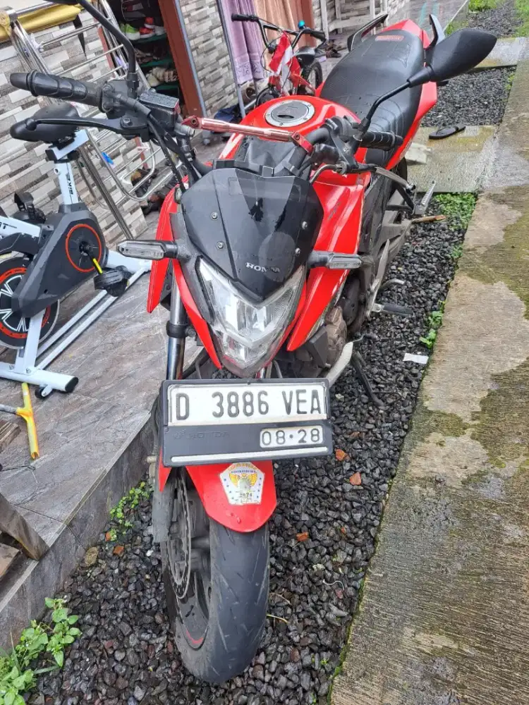 di jual motor cb150r