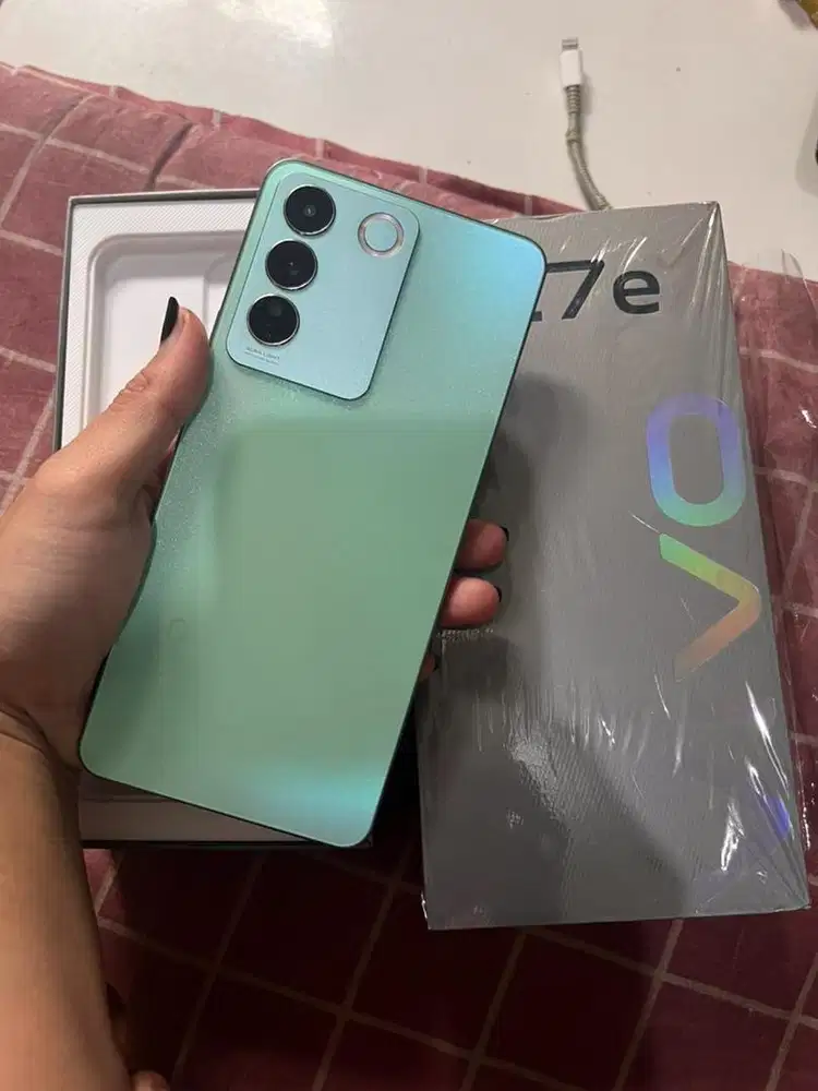Vivo v27e 8/256gb second nominus