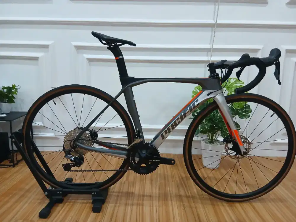 ROADBIKE PACIFIC WHIZZ SIZE 48 SECOND UPGRADE