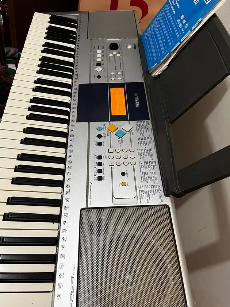 jual keyboard psr e323 ypt320