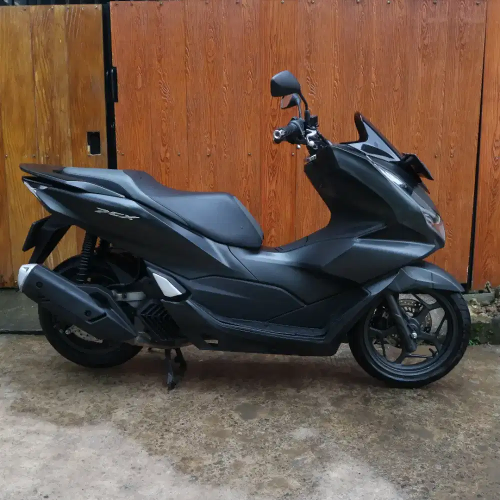 HONDA PCX 160 CBS TAHUN 2021 PAJAK PANJANG SIAP PAKE KREDIT DP RINGAN