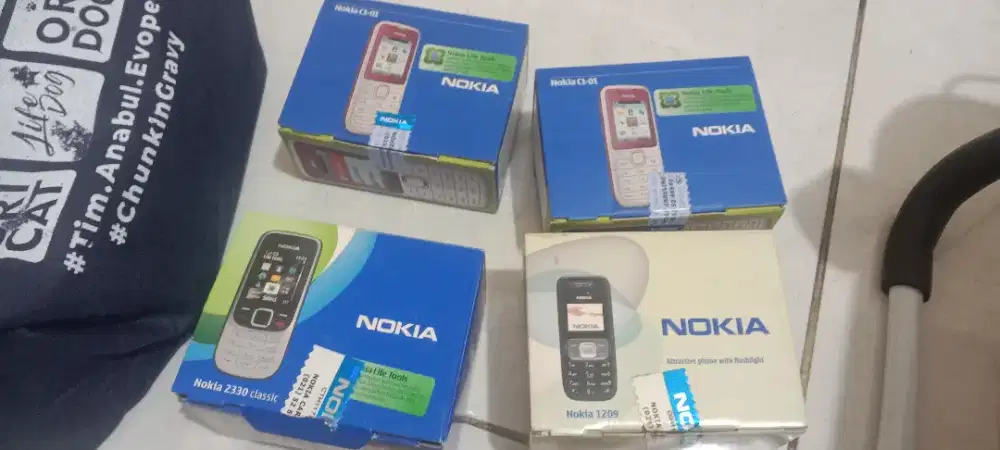 HP Nokia jadul siap pakai komplit like new