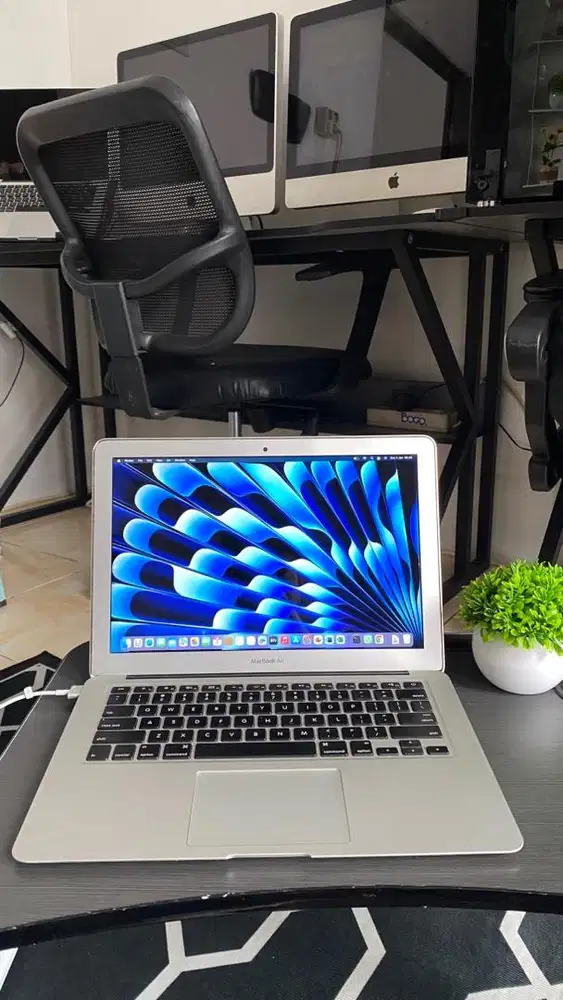 MACBOOK AIR 13 INCH EARLY 2015