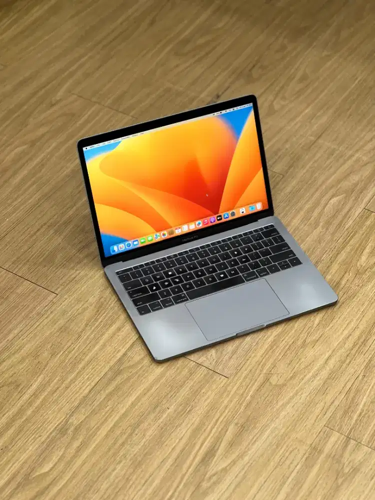 MacBook Pro 2017 13inch 16/256