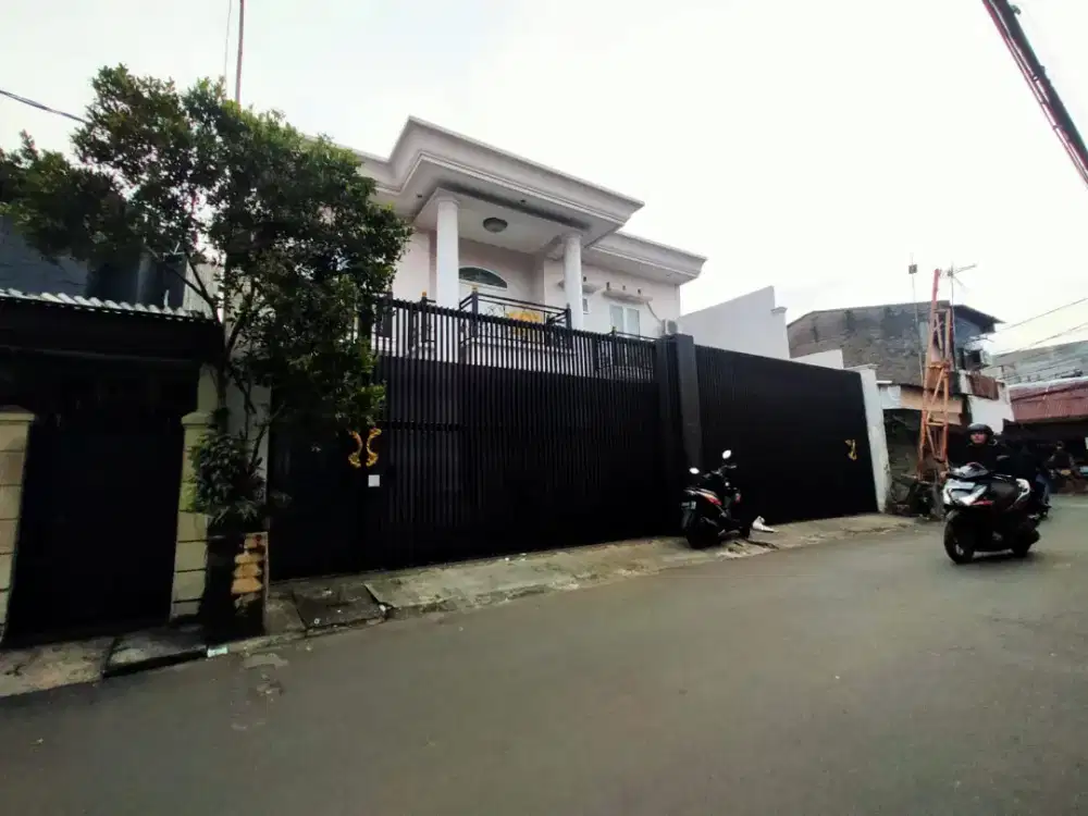 Rumah Siap Huni Di Cipinang Besar
