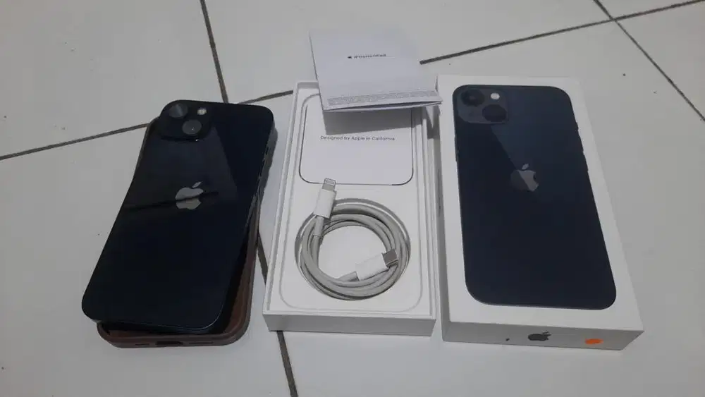 Iphone 13 Basic 128gb PA/A + Adaptor charger 20watt ori