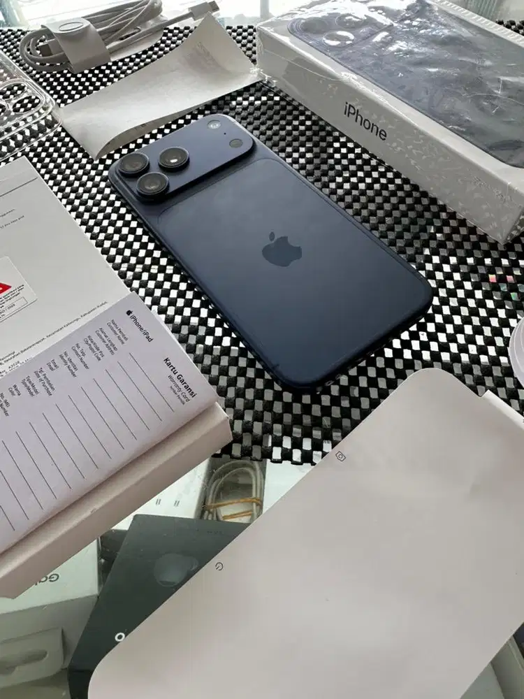 Iphone 17 Pro Max 256GB Resmi Siklus Cas baru 9x