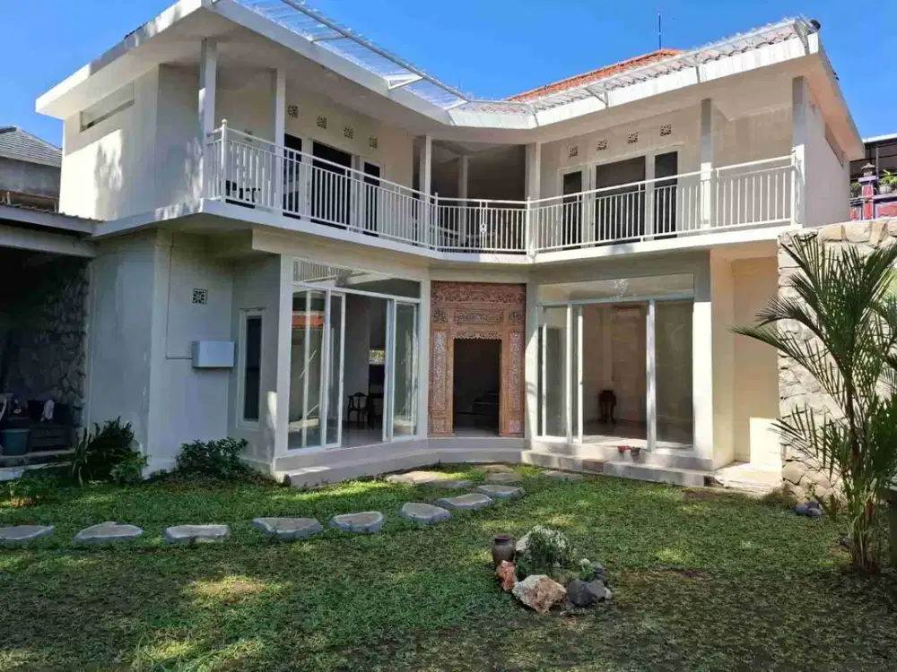 Rumah Gaya Vila View Sawah dan Sungai Ayani Utara Denpasar