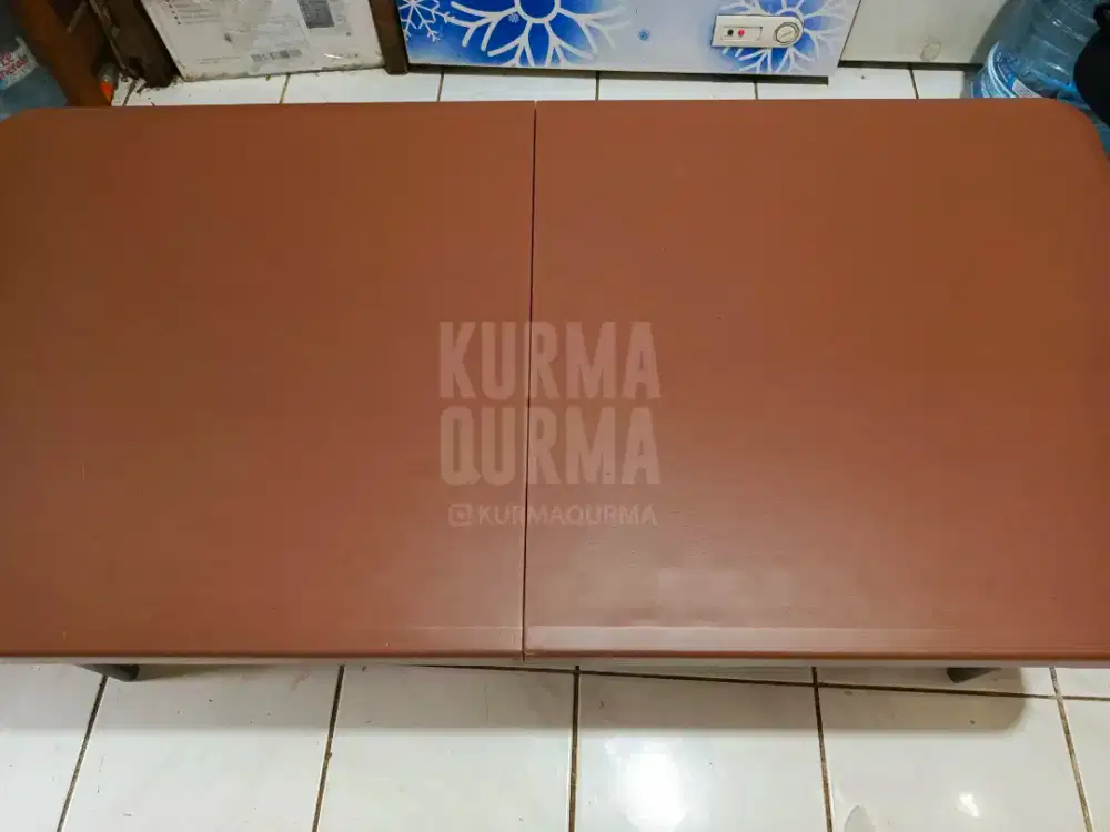 Meja lipat tebal warna coklat
