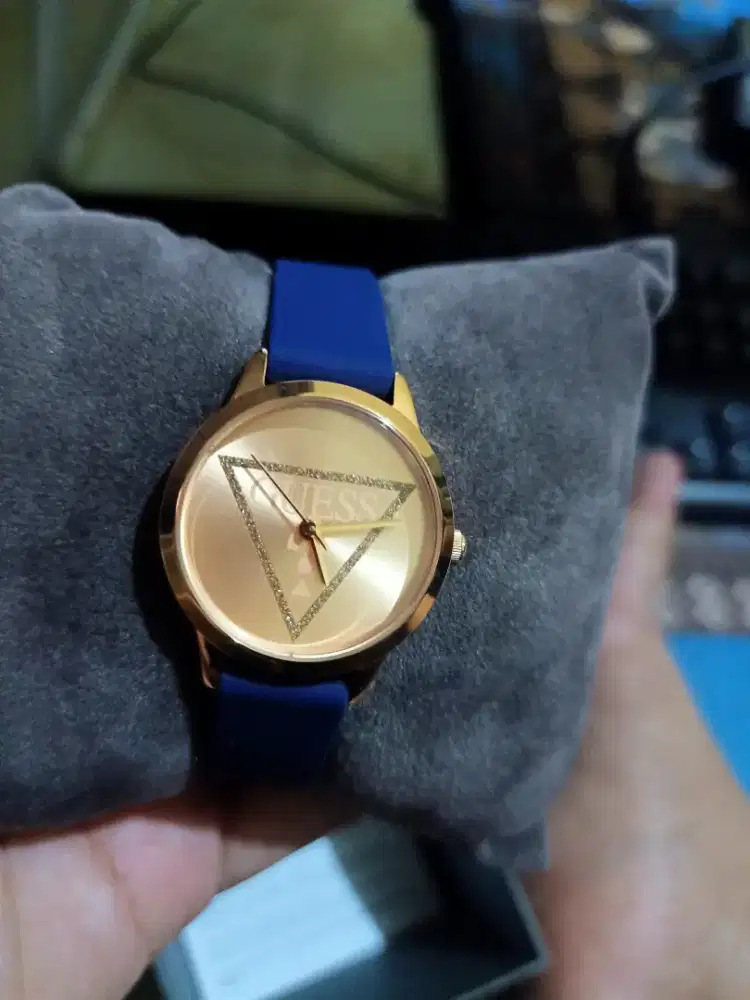 Jam tangan guess wanita