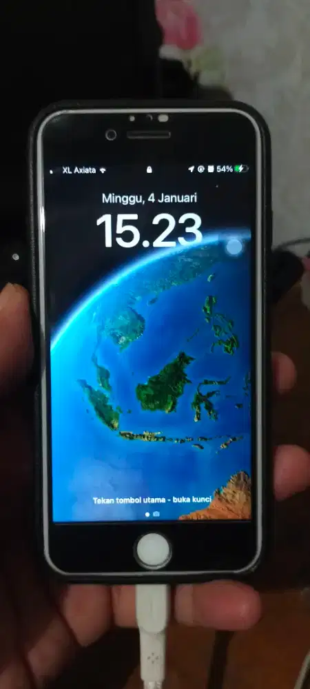 iPhone 8 64GB XL Only