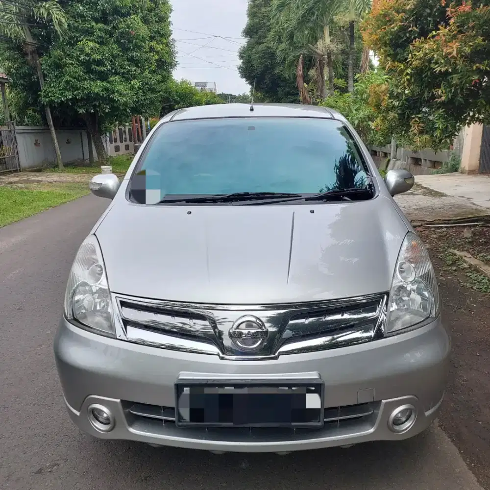 ISTIMEWA Nissan Grand Livina Ultimate AT 2012