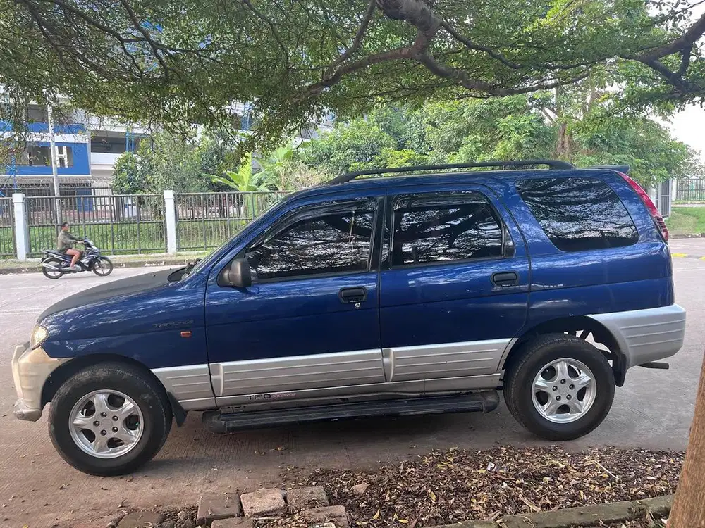 Mobil Dahiatsu taruna