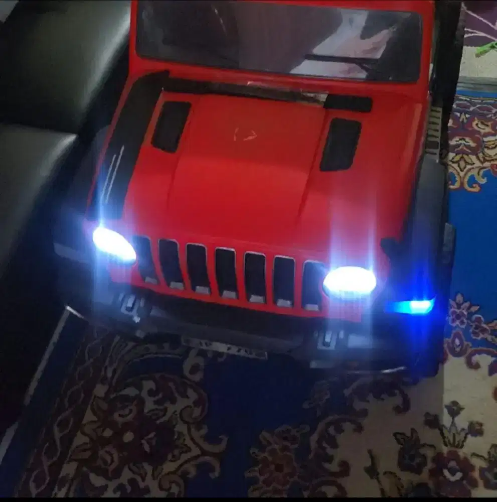 Mobil Aki Anak jeep Exotic EJP 7703 Ban Karet