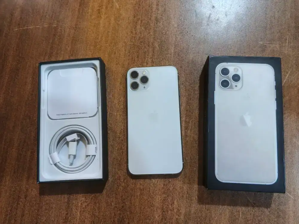 Iphone 11 pro 256gb bagus sekali ini gusy