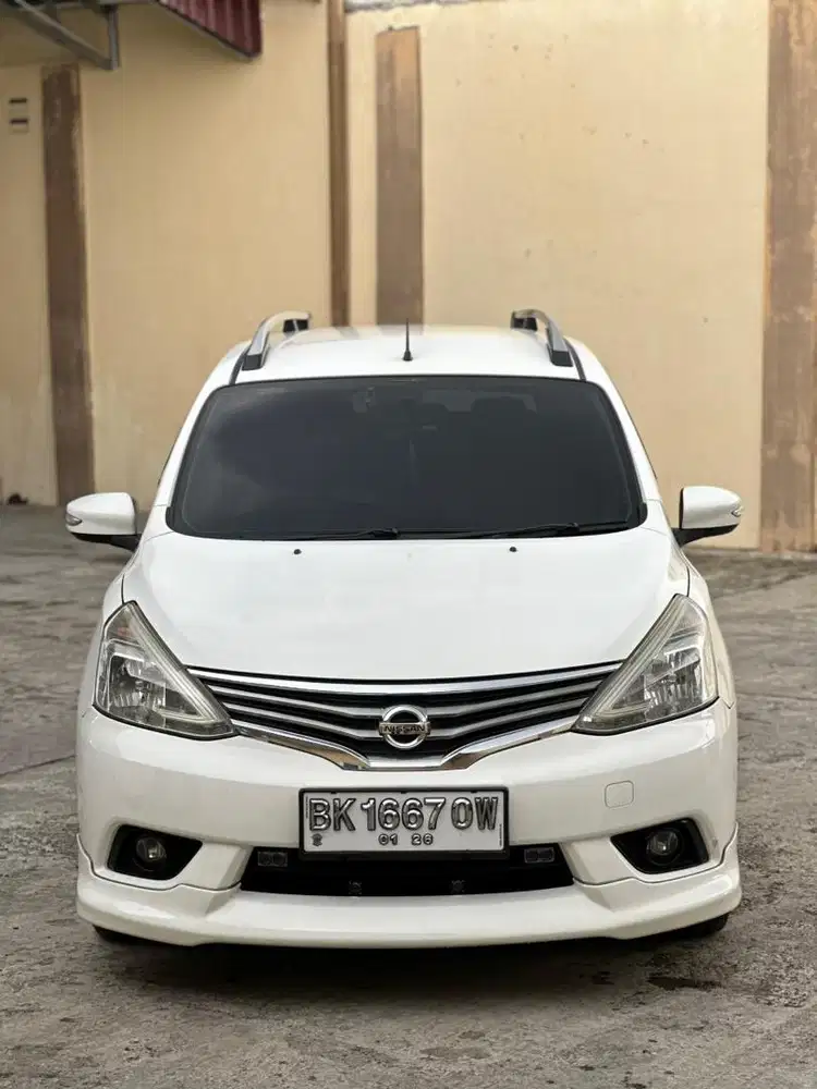 Nissan grand livina HWS at matic 2014