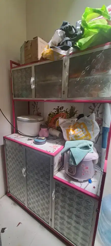 Lemari Rak Piring 3 pintu