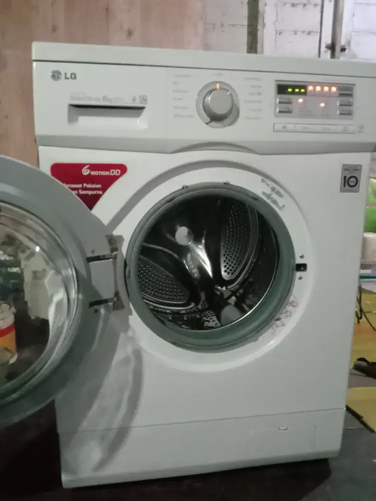 Dijual mesin cuci LG siap pakai
