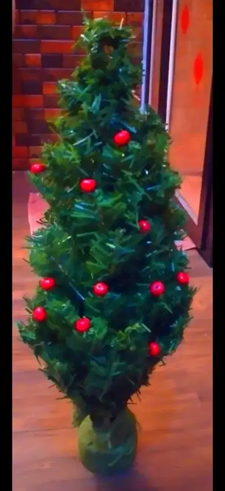 2 Pohon Natal Mini + Hiasan