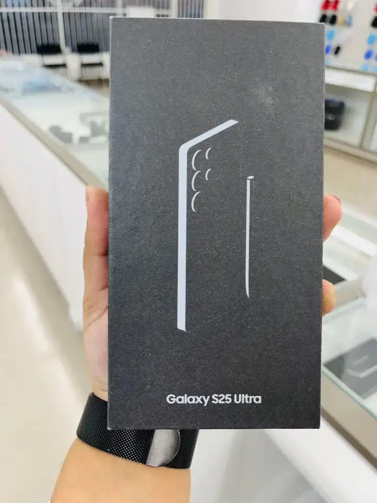 Samaung S25 Ultra 12/512 New