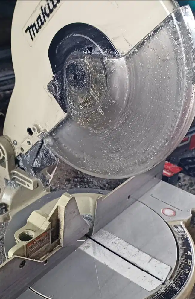 Mesin potong aluminium, makita LS1040