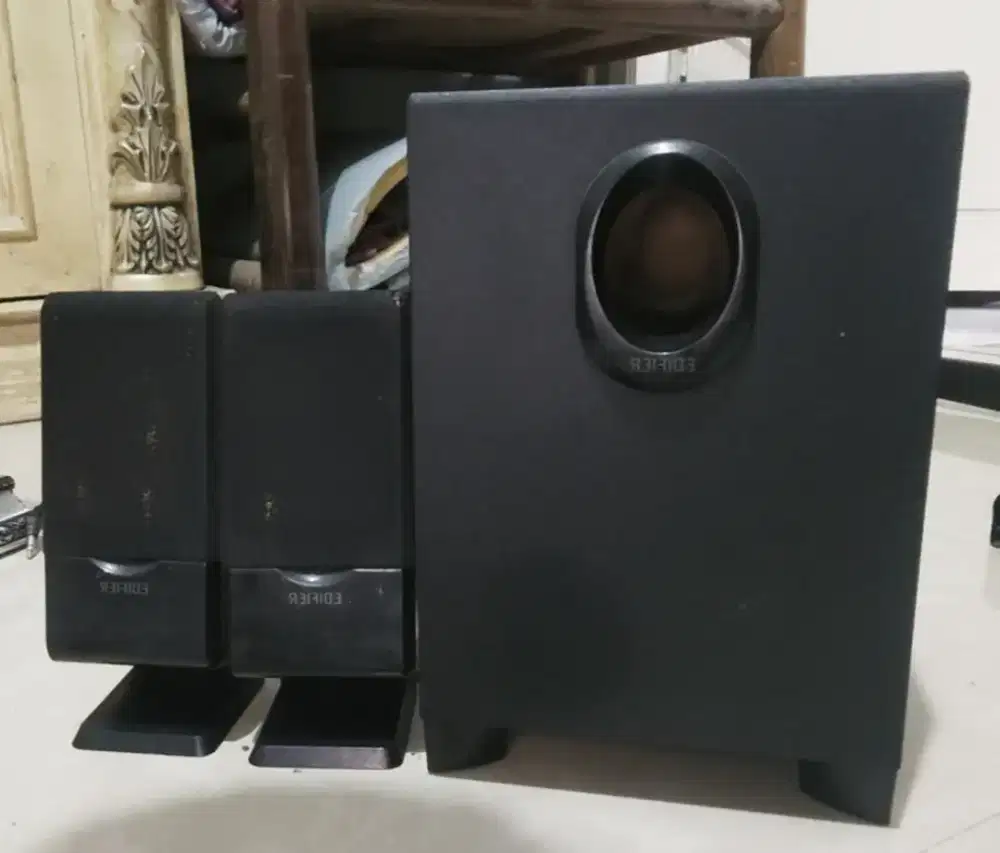 Speker edifier r101v