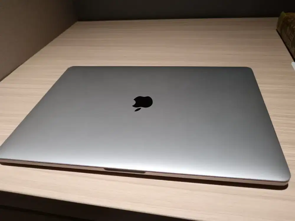 Macbook pro 15 2016 touchbar