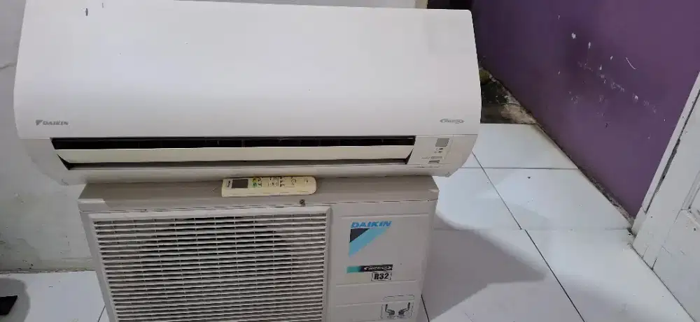 Ac Daikin Inverter 1/2 pk+pasang