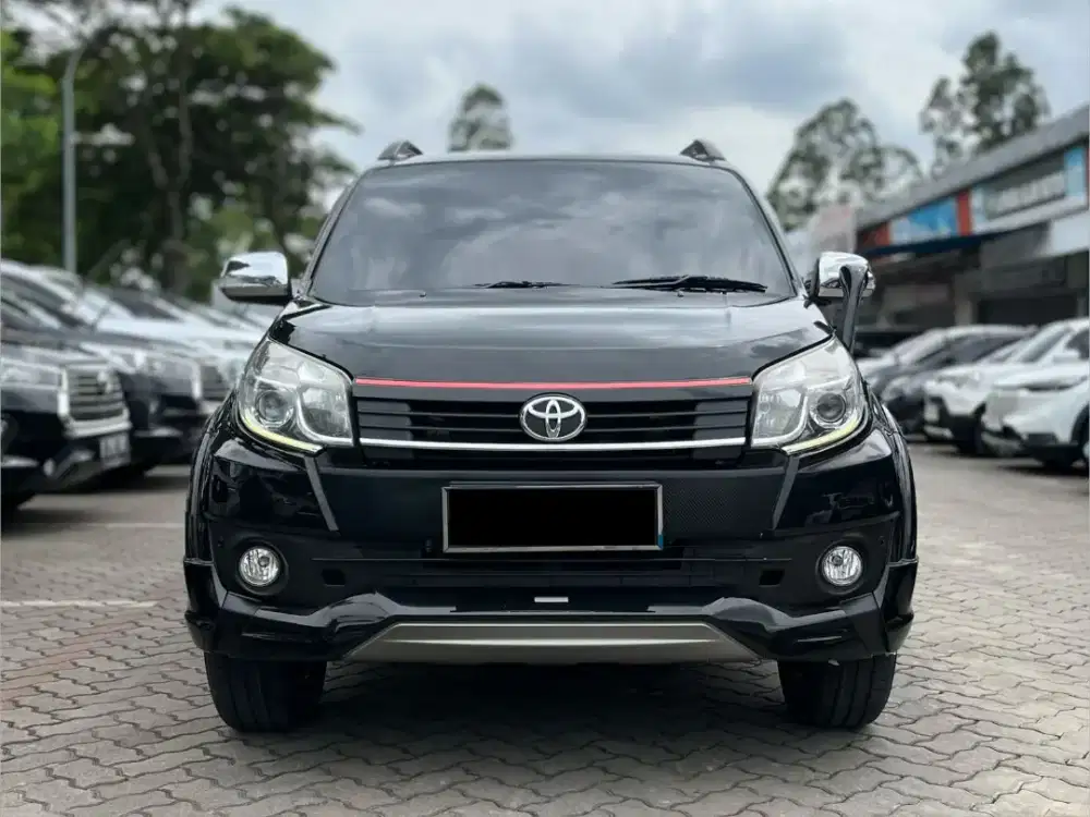 SIAP PAKAI TERAWAT!! TOYOTA RUSH 1.5 S TRD ULTIMO AT MATIC 2017 HITAM