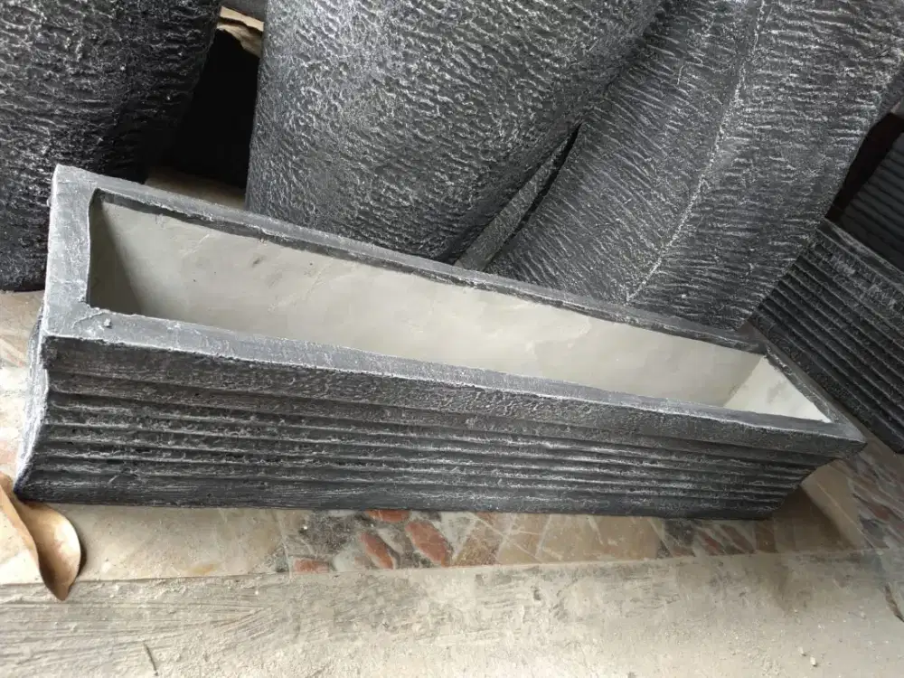 Pot bunga panjang 78cm lebar 18cm tinggi 15cm