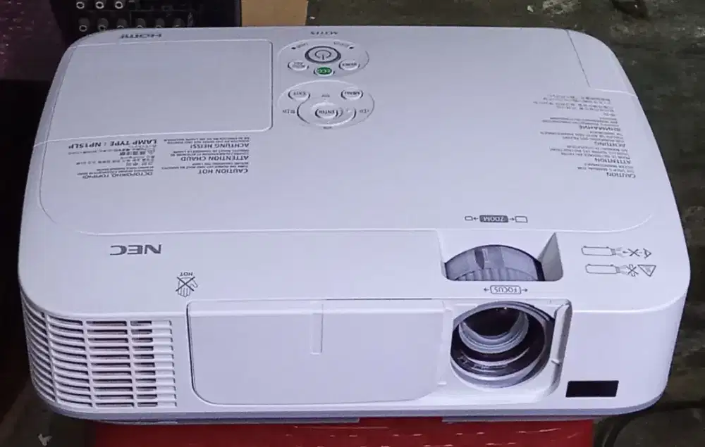 Proyektor NEC M311X