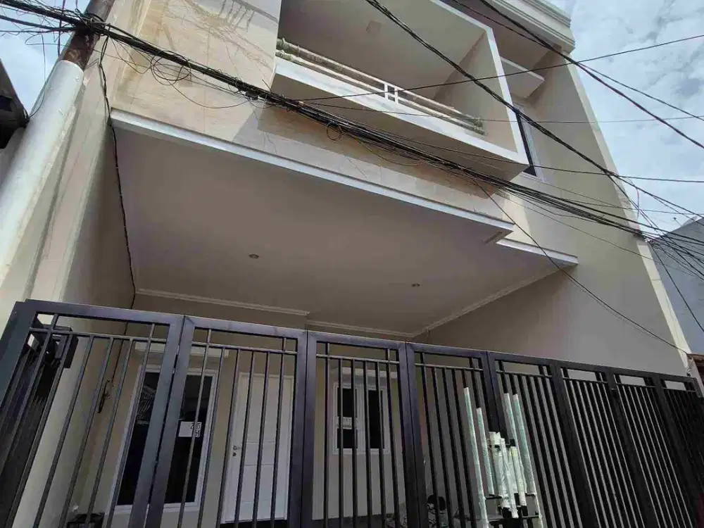 Rumah Baru Lebar 6 Siap Huni di Tanjung Duren Jakarta Barat